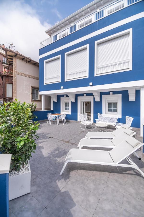 Villa Marta - Apartamentos Centricos Junto Al Mar كاسترو أورديالس المظهر الخارجي الصورة