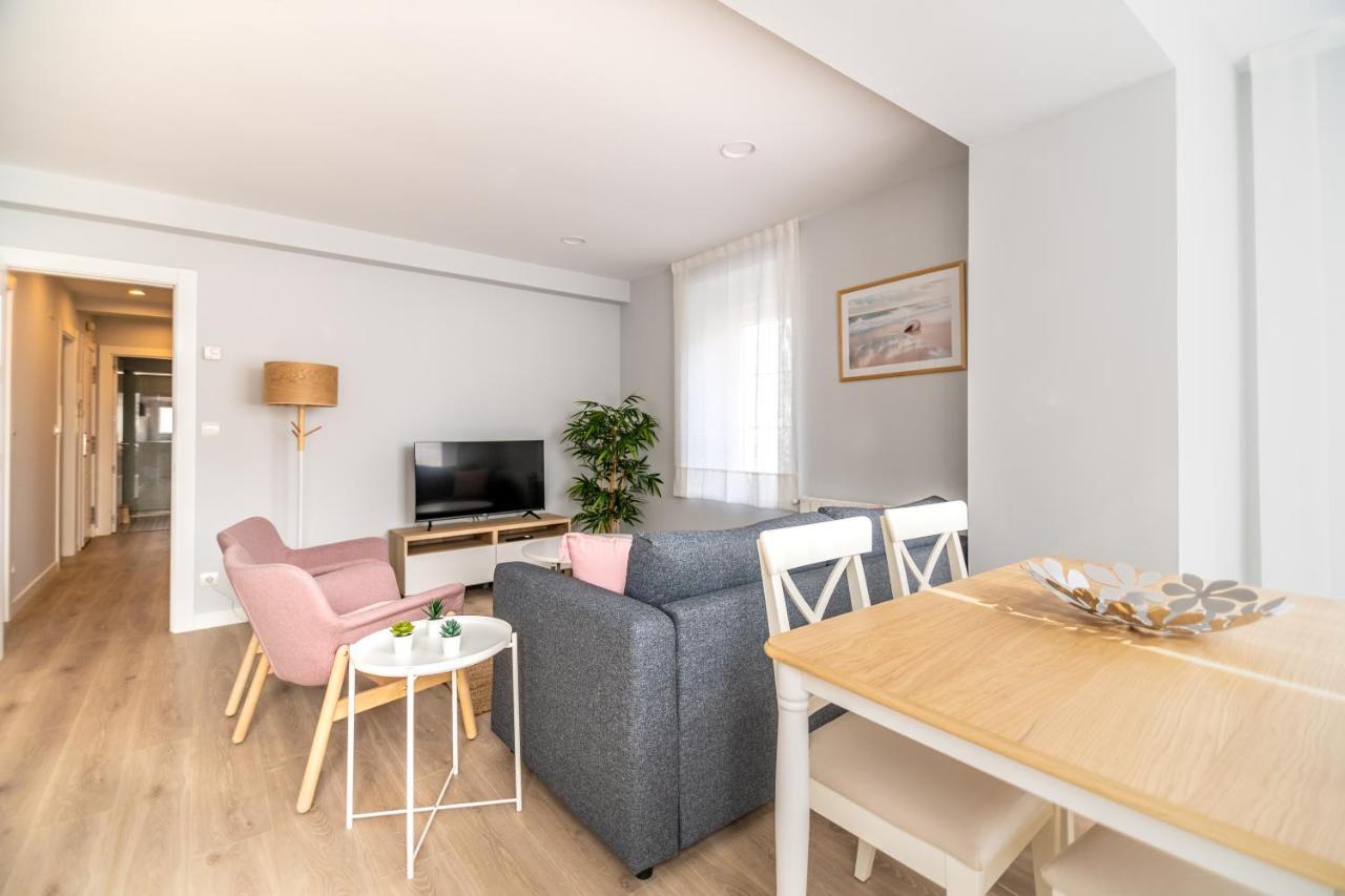 Villa Marta - Apartamentos Centricos Junto Al Mar كاسترو أورديالس المظهر الخارجي الصورة