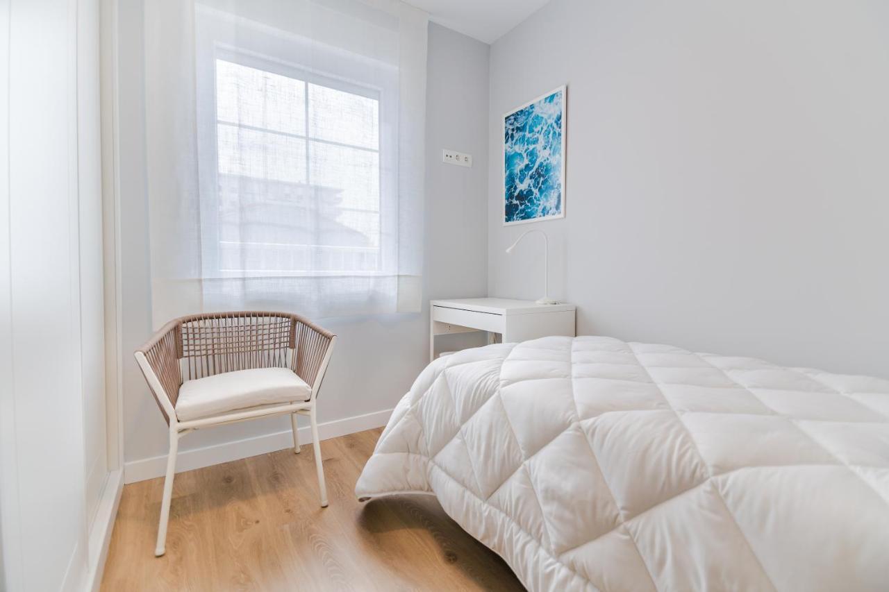 Villa Marta - Apartamentos Centricos Junto Al Mar كاسترو أورديالس المظهر الخارجي الصورة
