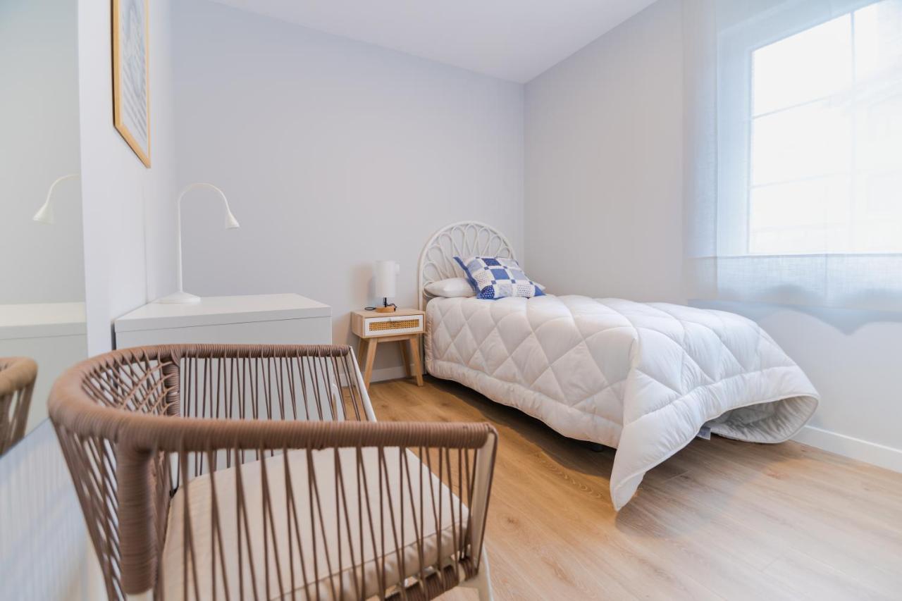 Villa Marta - Apartamentos Centricos Junto Al Mar كاسترو أورديالس المظهر الخارجي الصورة