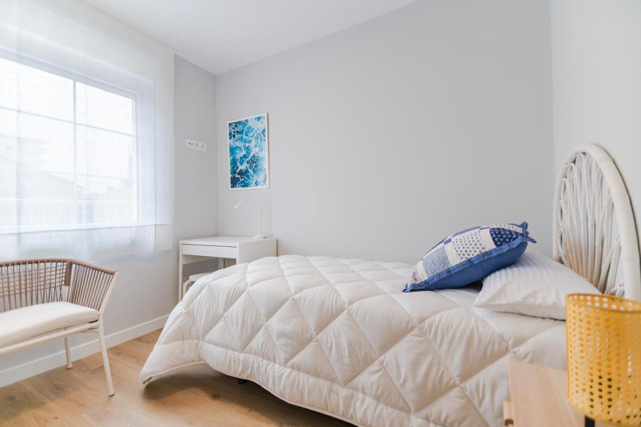 Villa Marta - Apartamentos Centricos Junto Al Mar كاسترو أورديالس المظهر الخارجي الصورة