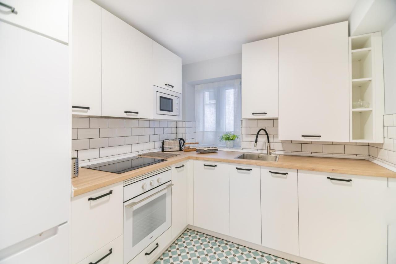 Villa Marta - Apartamentos Centricos Junto Al Mar كاسترو أورديالس المظهر الخارجي الصورة