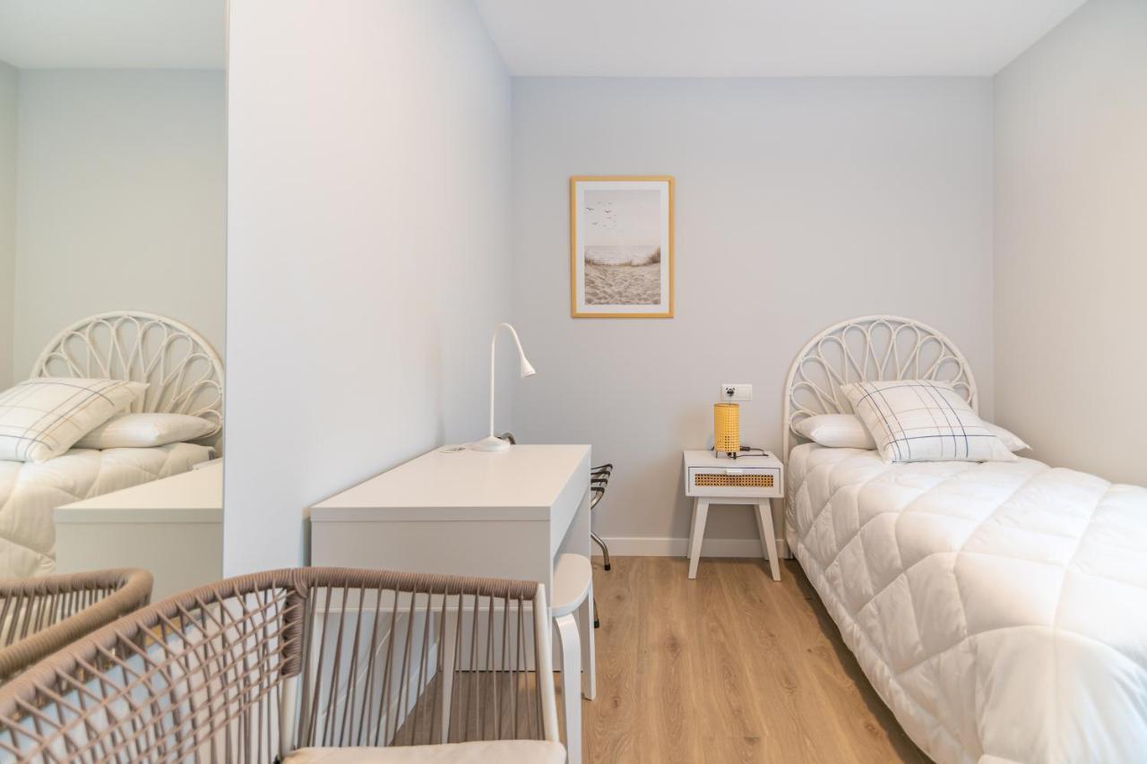 Villa Marta - Apartamentos Centricos Junto Al Mar كاسترو أورديالس المظهر الخارجي الصورة