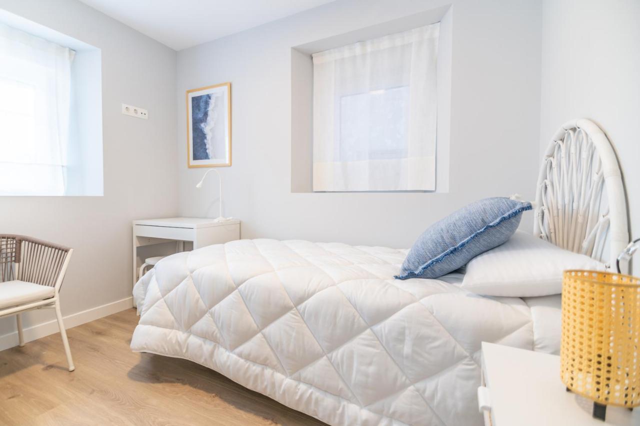 Villa Marta - Apartamentos Centricos Junto Al Mar كاسترو أورديالس المظهر الخارجي الصورة