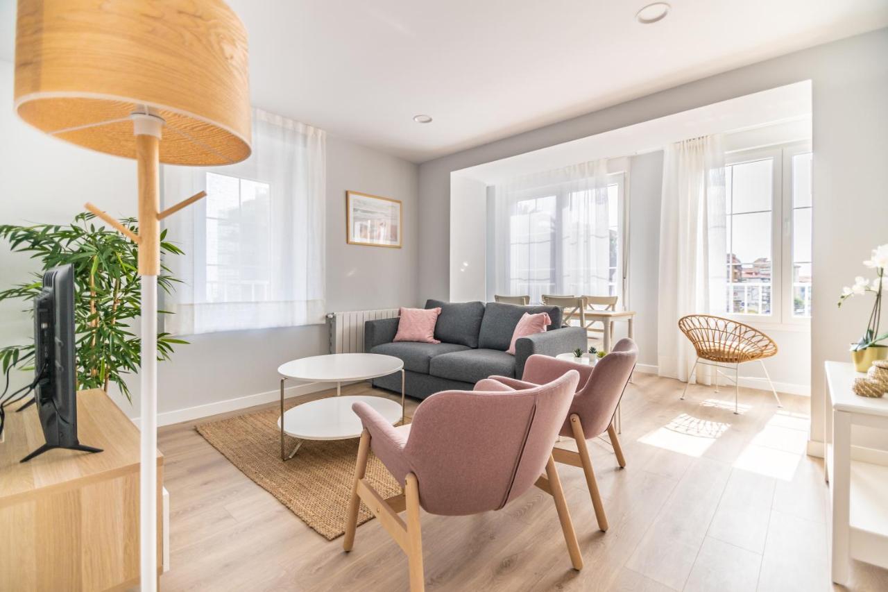 Villa Marta - Apartamentos Centricos Junto Al Mar كاسترو أورديالس المظهر الخارجي الصورة