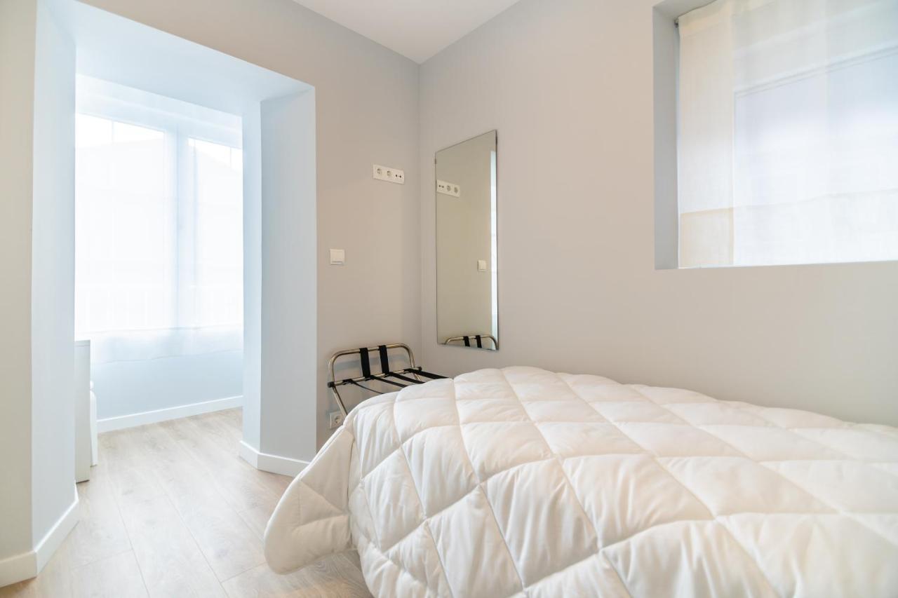 Villa Marta - Apartamentos Centricos Junto Al Mar كاسترو أورديالس المظهر الخارجي الصورة
