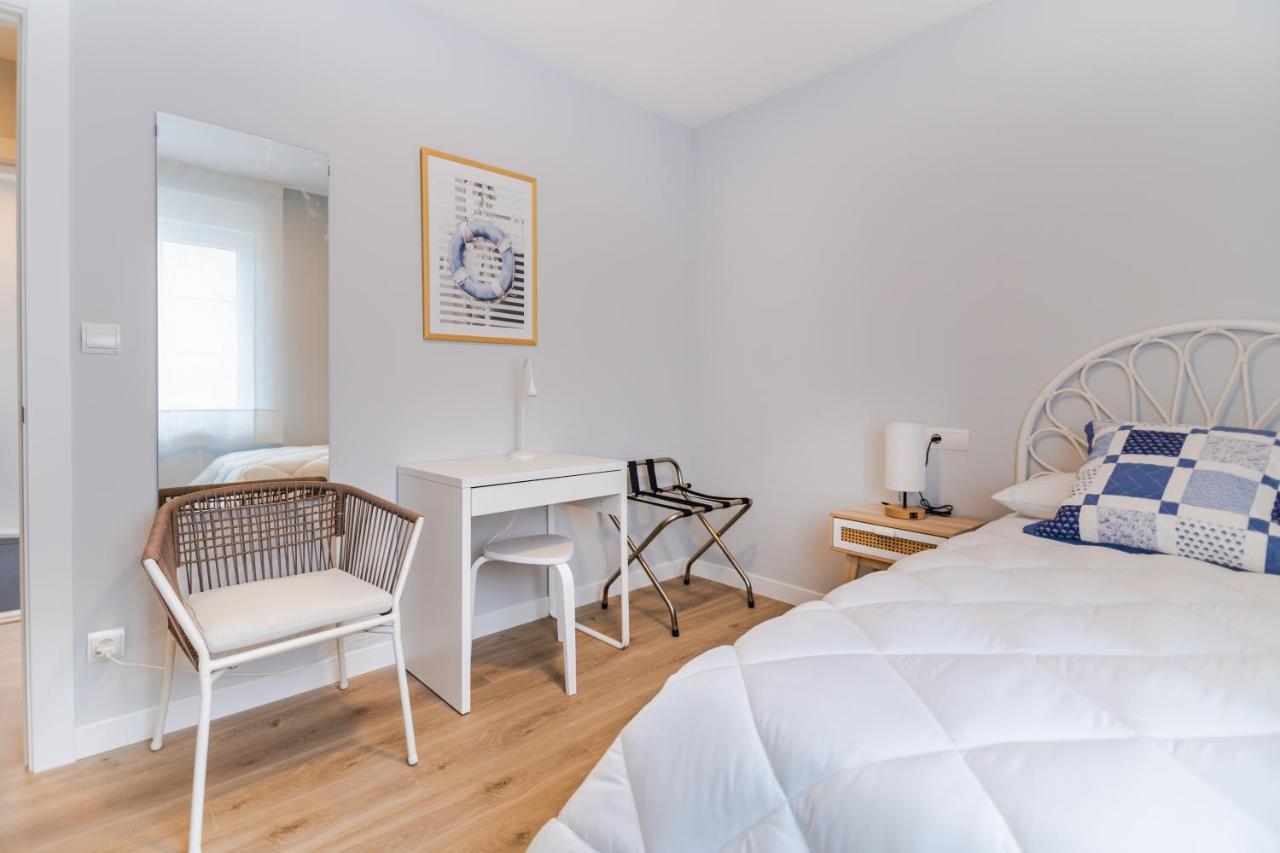 Villa Marta - Apartamentos Centricos Junto Al Mar كاسترو أورديالس المظهر الخارجي الصورة